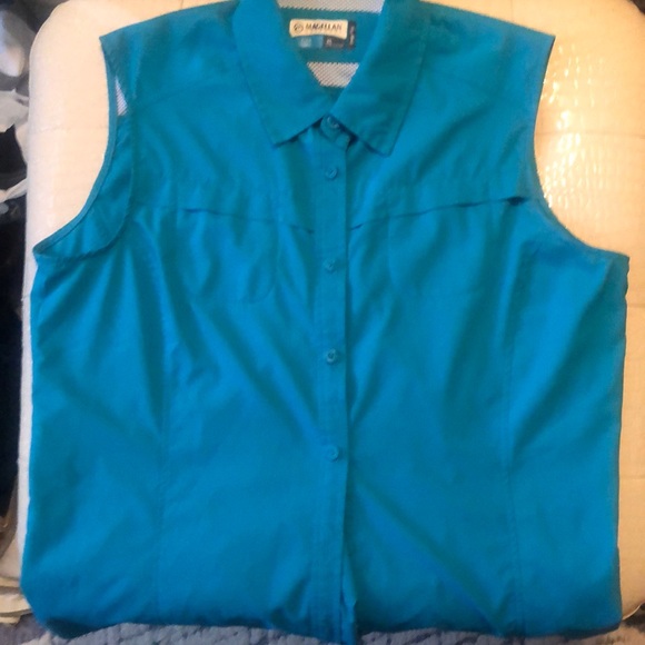 Magellan Outdoors Tops - Magellan Outdoor sleeveless Top
